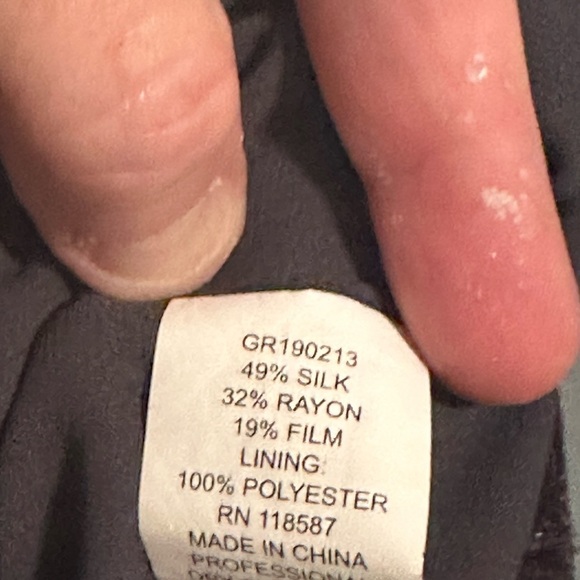 Grey by jason Wu blouse. Euc. Size 2 - Picture 5 of 9